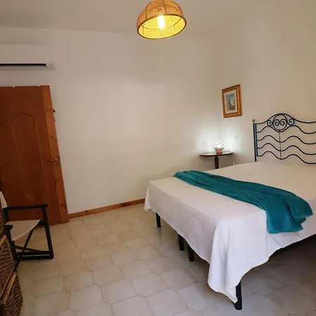Charming Turchese Air Con Covered Parking Apartamento