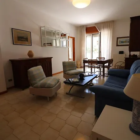 Charming Turchese Air Con Covered Parking Apartamento