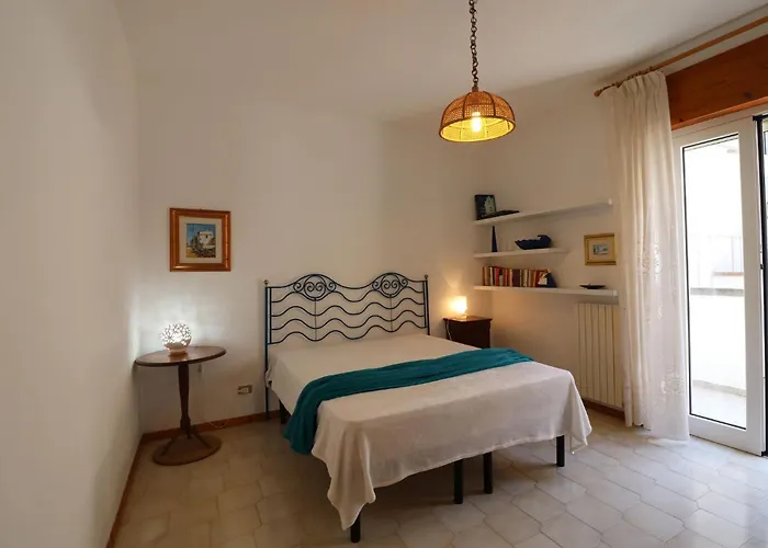 Charming Turchese Air Con Covered Parking Апартаменты