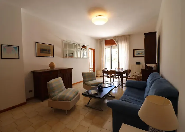 Апартаменты Charming Turchese Air Con Covered Parking