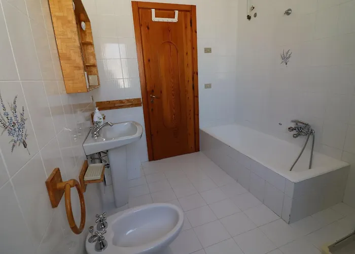 Charming Turchese Air Con Covered Parking *