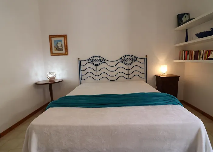 Charming Turchese Air Con Covered Parking Appartement